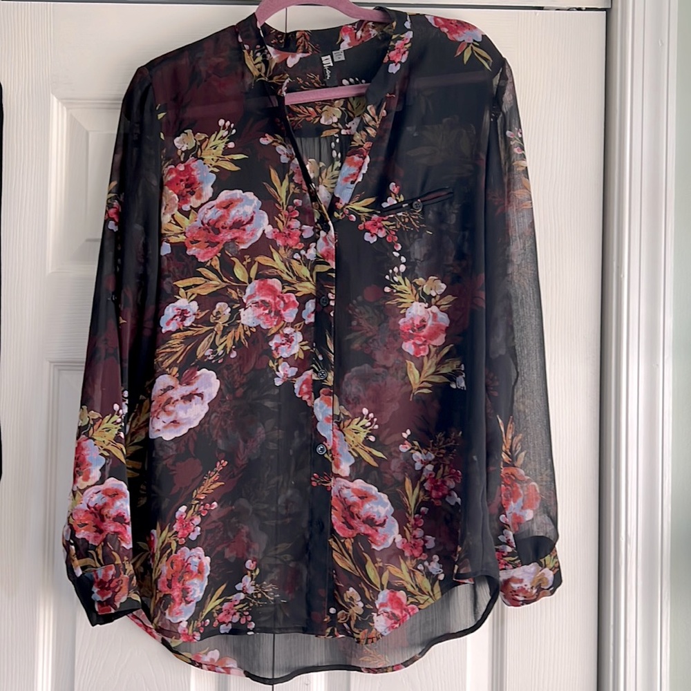 Kit from the Cloth Blouse - Florals - Size Medium - Sheer